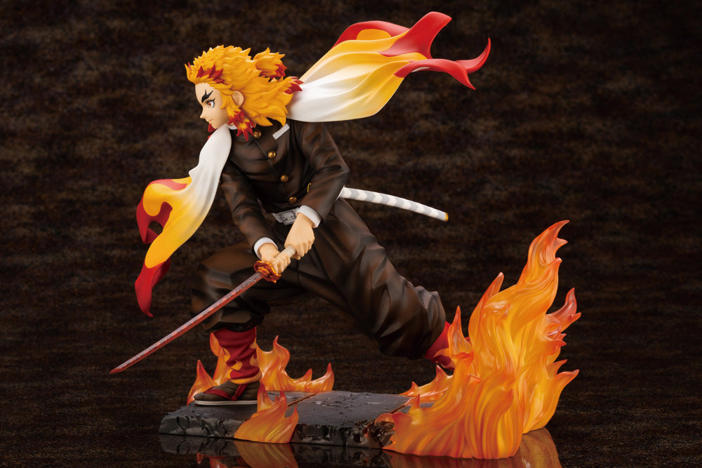 Demon Slayer - Kyojuro Rengoku ARTFX J