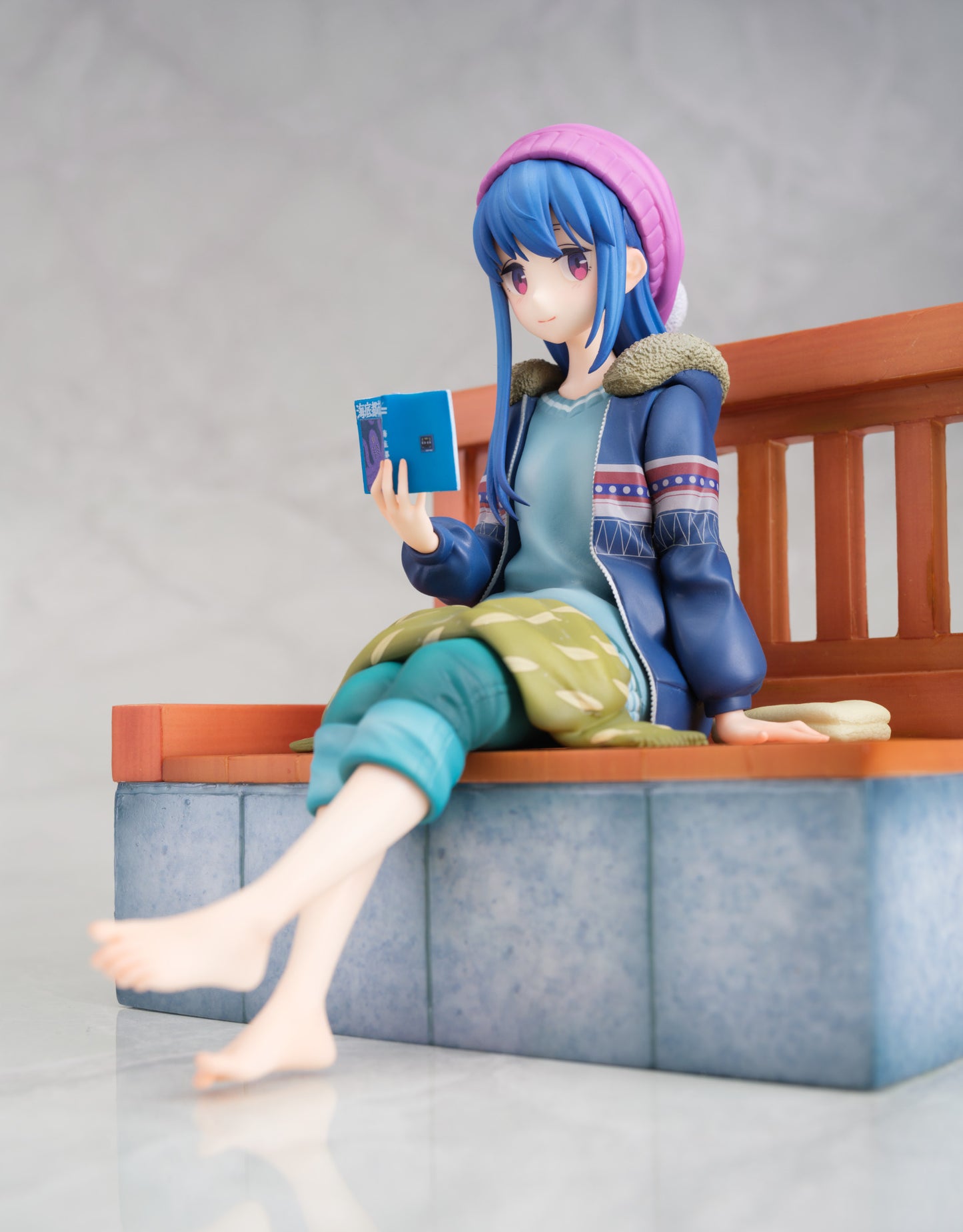 "Yurucamp" Shima Rin Foot Bath Ver. 1/7 Scale Figure