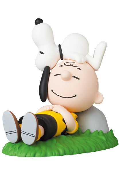 UDF Peanuts Series 13 Napping Charlie Brown &amp; Snoopy