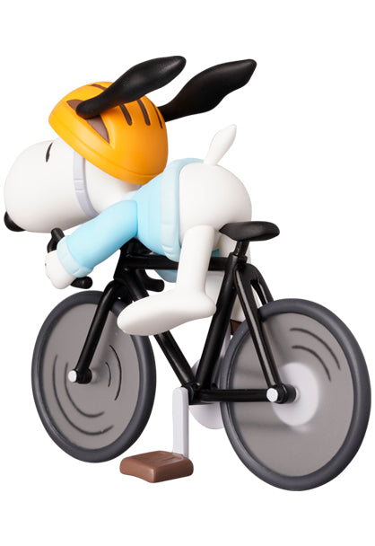 UDF PEANUTS Series 14 BICYCLE RIDER SNOOPY