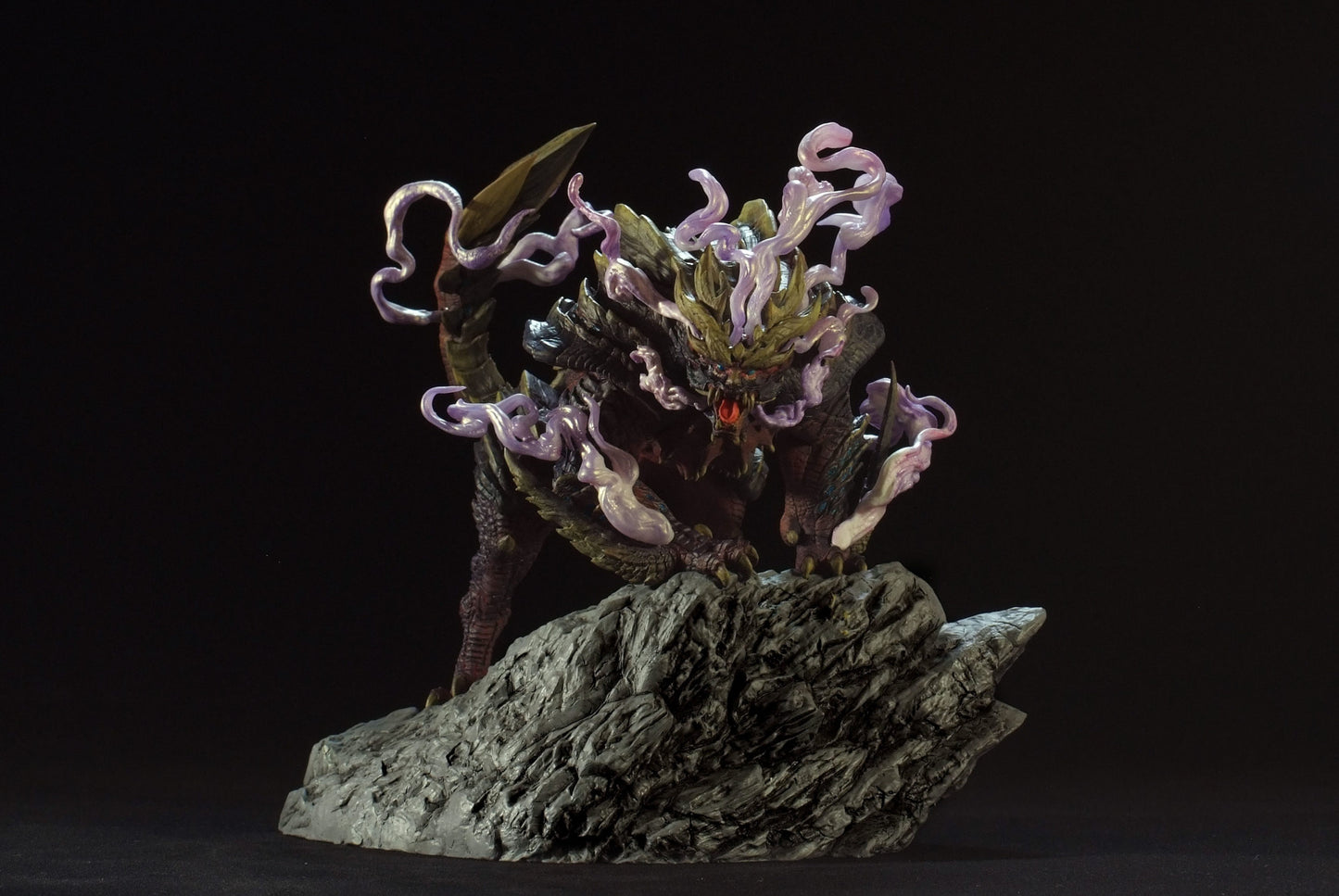 Capcom Figure Builder Creators Model Wyvern of Malice Magnamalo