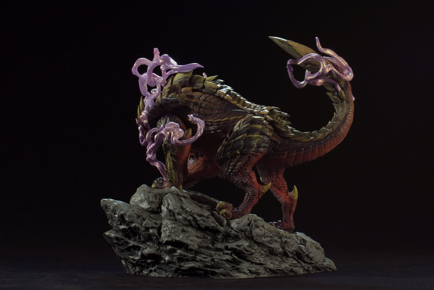 Capcom Figure Builder Creators Model Wyvern of Malice Magnamalo
