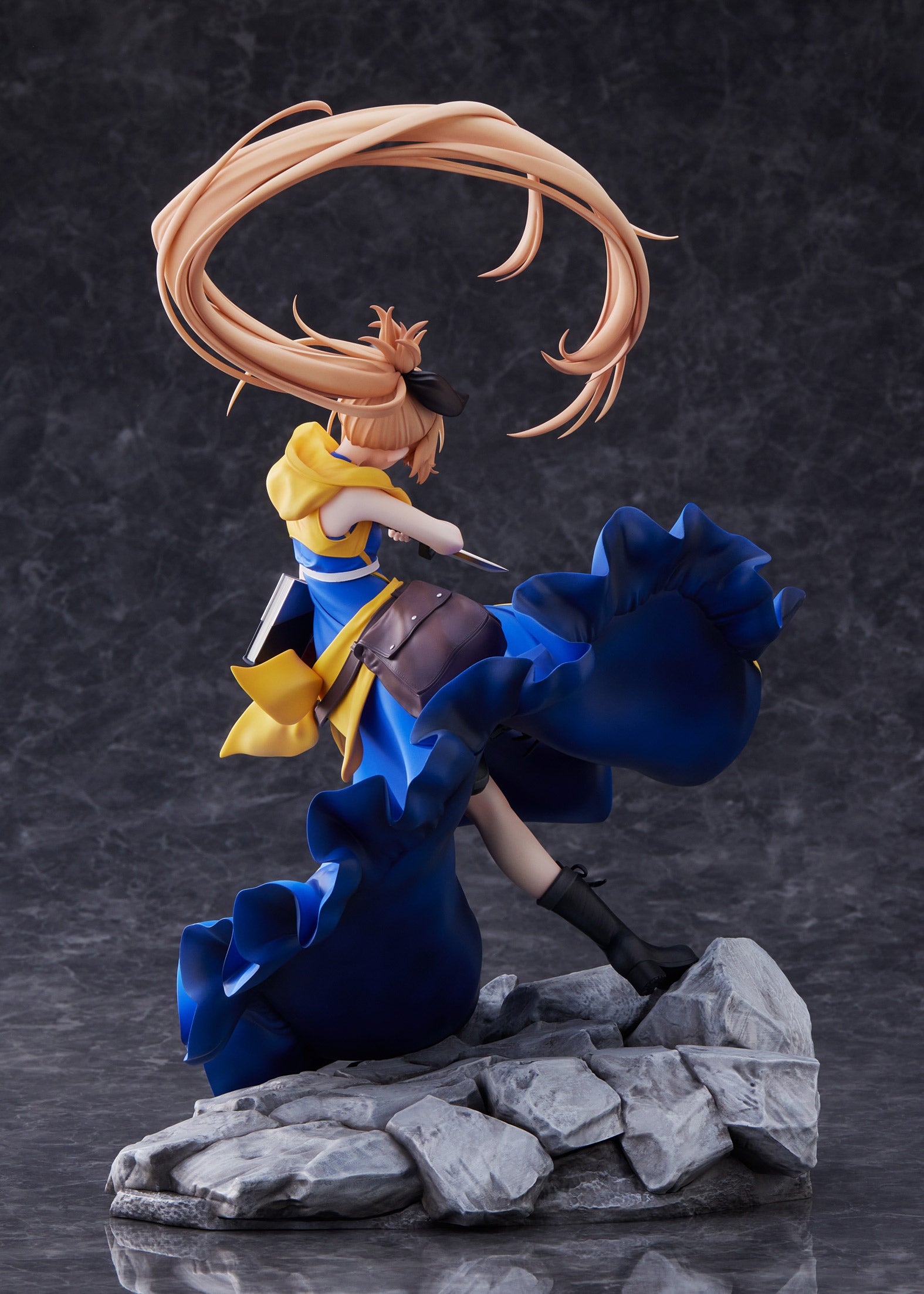 1/7 Scale Figure "The Executioner and Her Way of Life" Menou