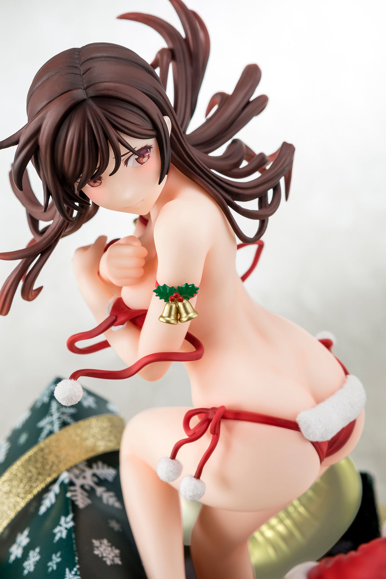 Rent-A-Girlfriend Chizuru Mizuhara Santa Bikini de Fuwamoko Figure