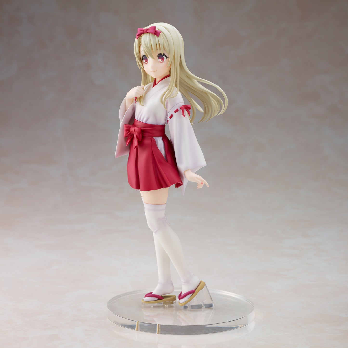 Prisma Phantasm Illyasviel von Einzbern
