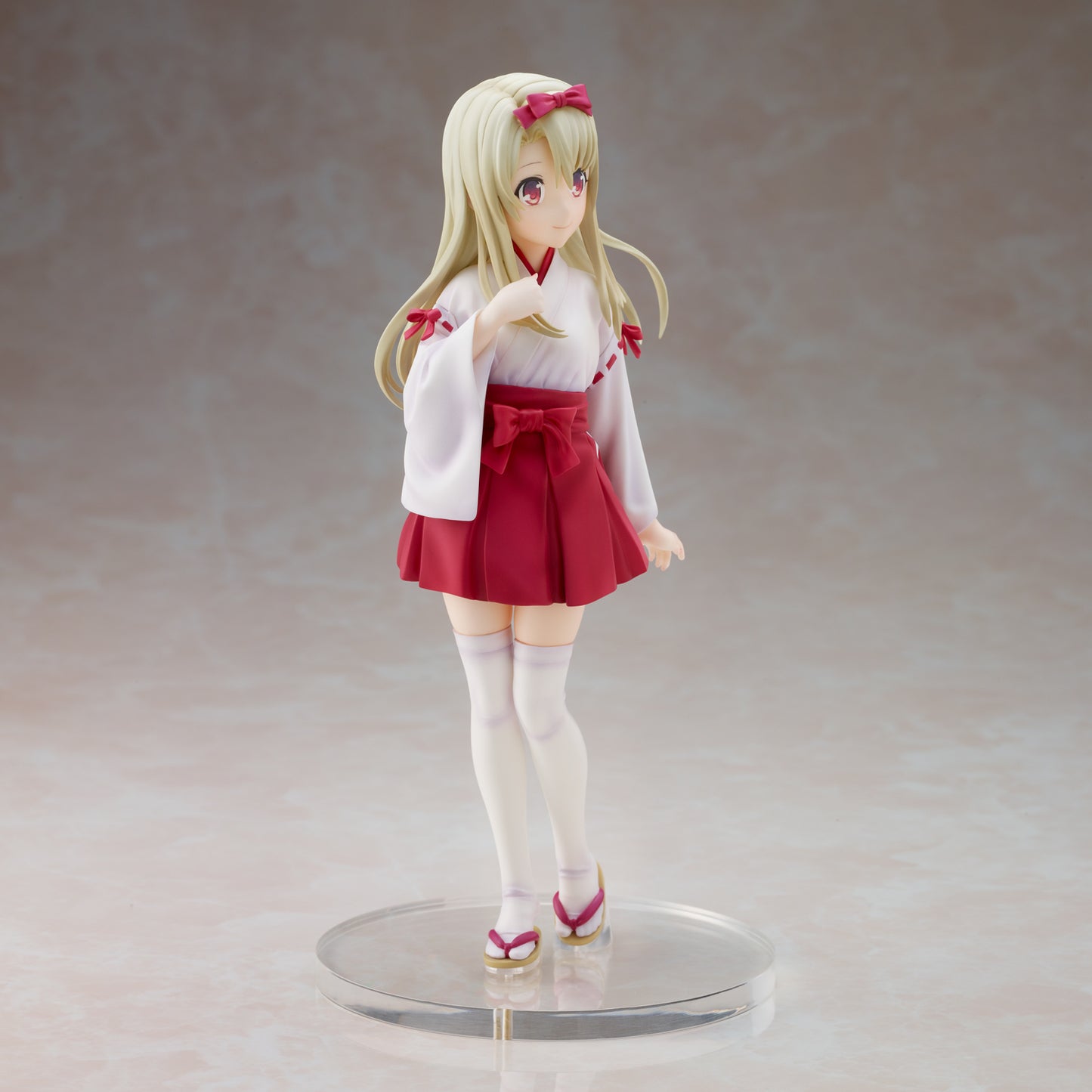 Prisma Phantasm Illyasviel von Einzbern