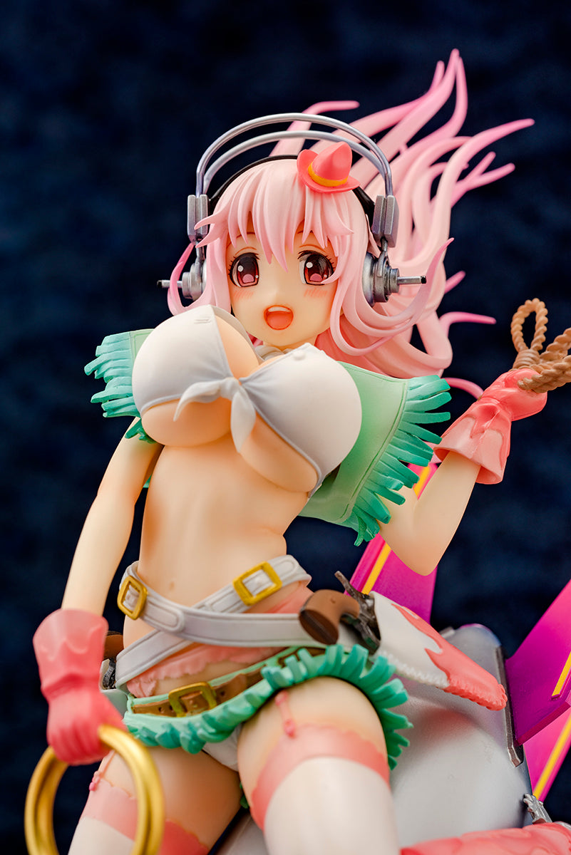 Super Sonico Love Bomber!: Super Sonico Love Bomber! 1/7 Scale on sale Figure