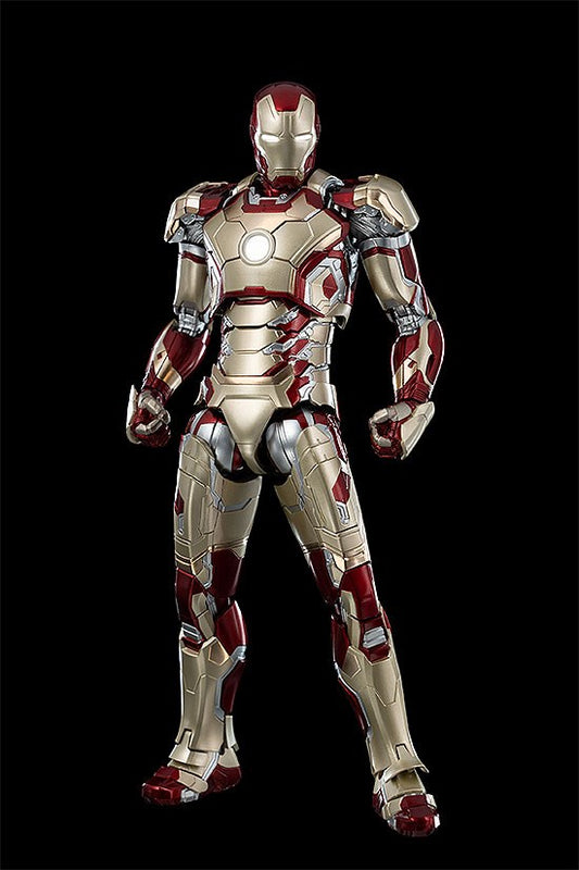 Marvel Studios: The Infinity Saga DLX Iron Man Mark 42