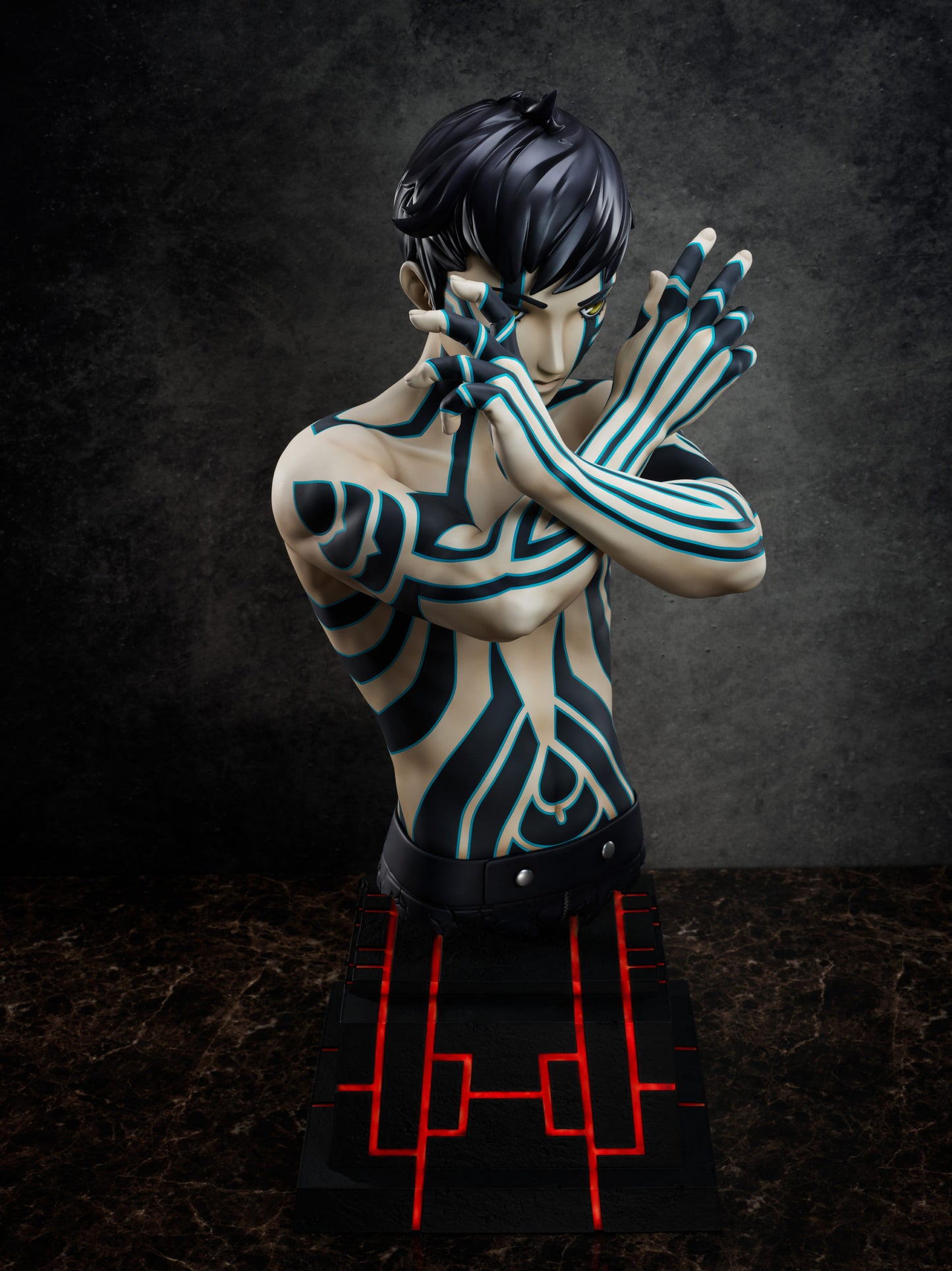 Shin Megami Tensei III: Nocturne Hitoshura 1/1 Scale Bust Figure
