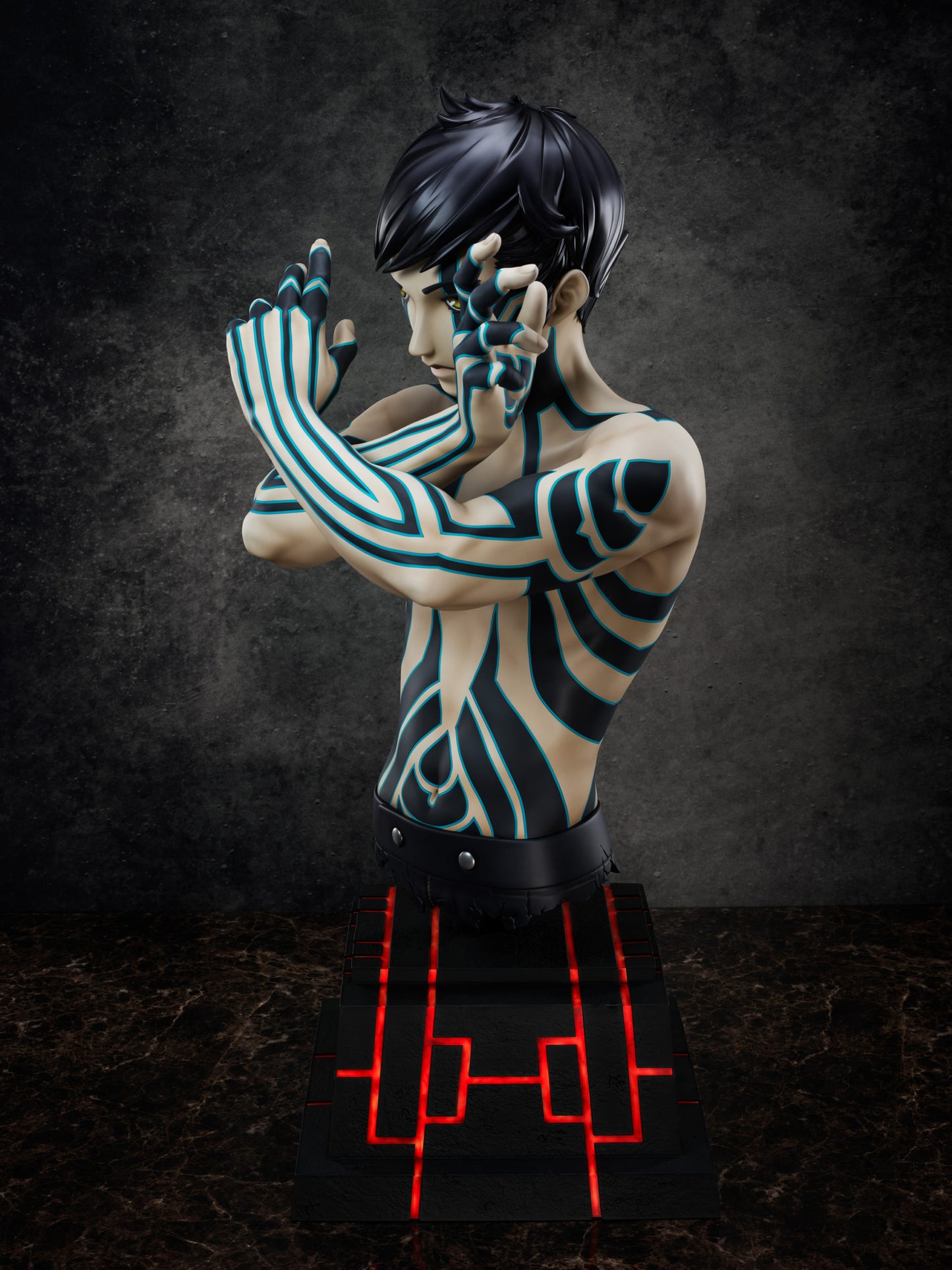 Shin Megami Tensei III: Nocturne Hitoshura 1/1 Scale Bust Figure