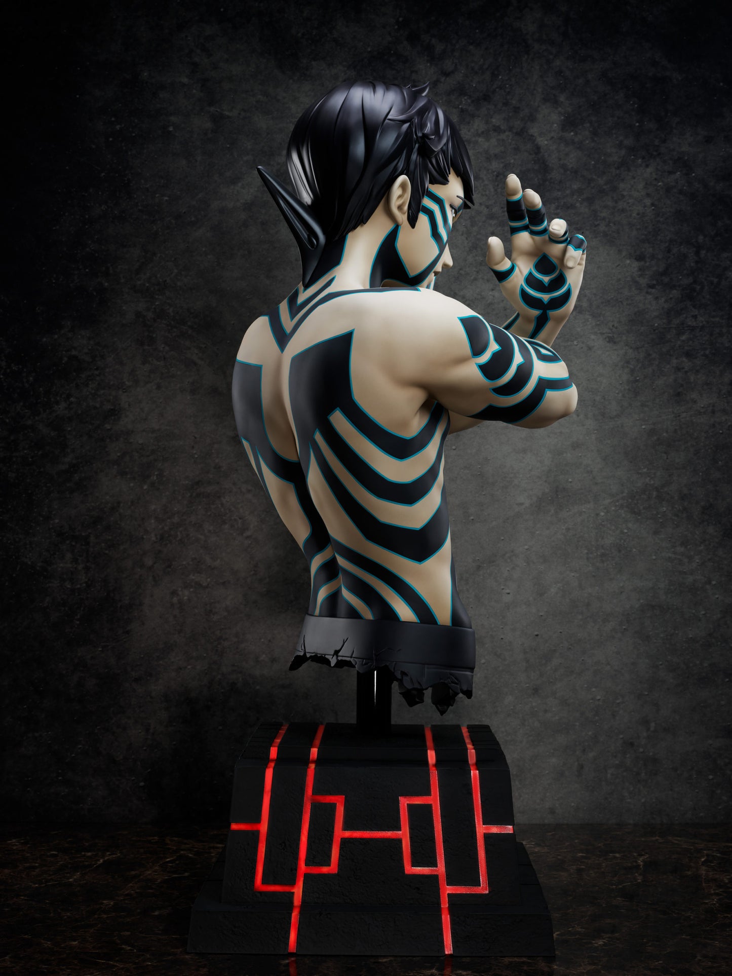 Shin Megami Tensei III: Nocturne Hitoshura 1/1 Scale Bust Figure