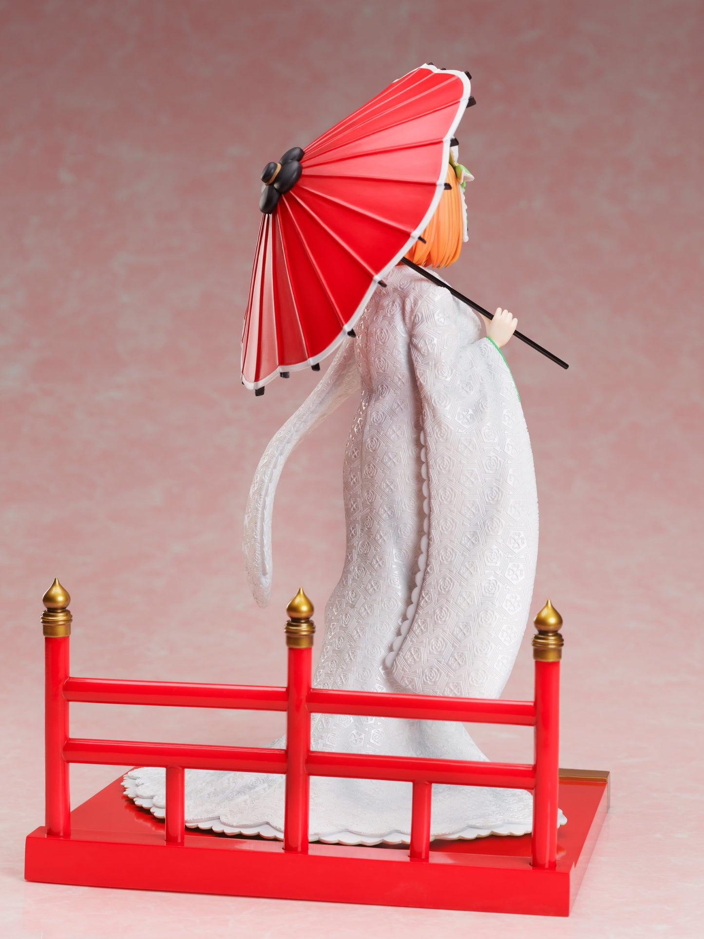 Yotsuba Nakano  -Shiromuku-