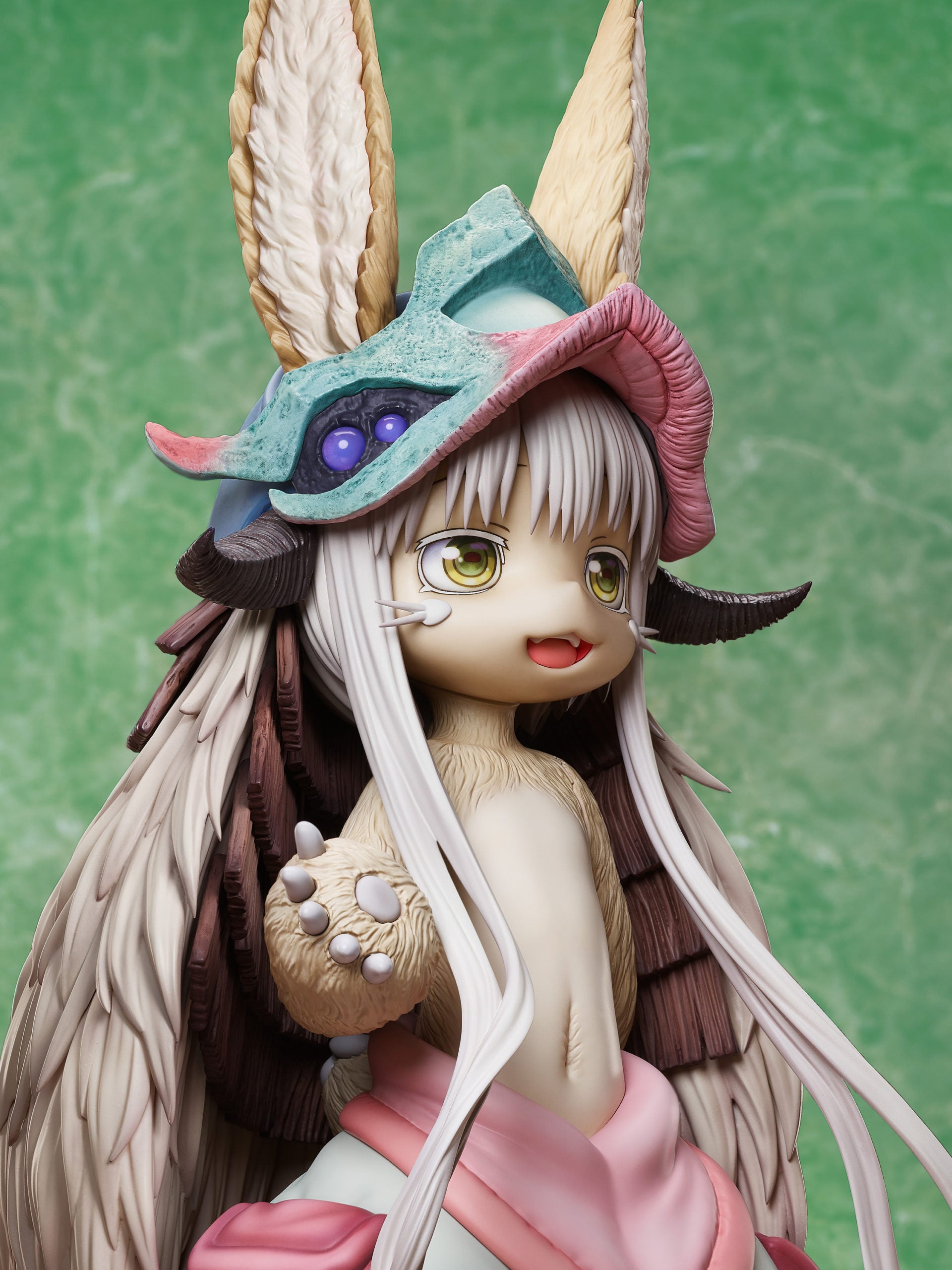 Made in Abyss" Nanachi 1/4 Scale Figure