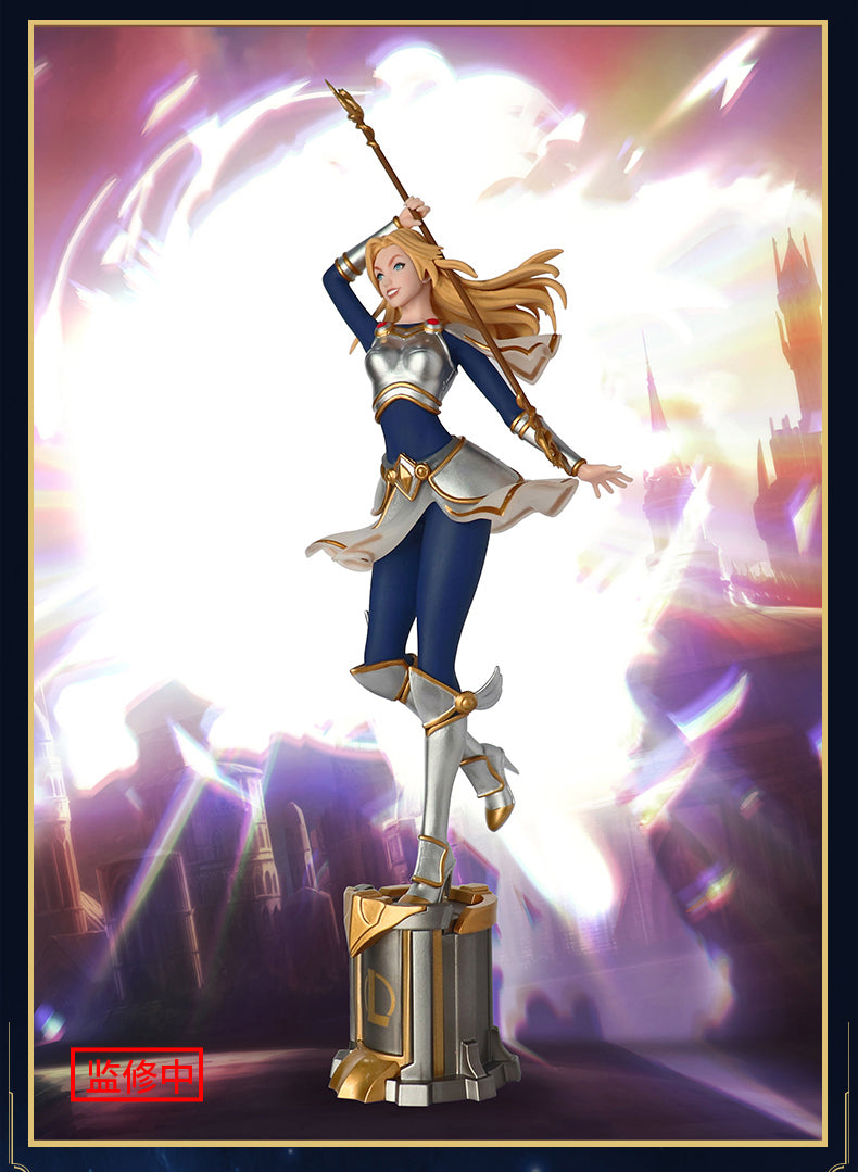 League of Legends - Lux: The Lady of Luminosity Figure Pen