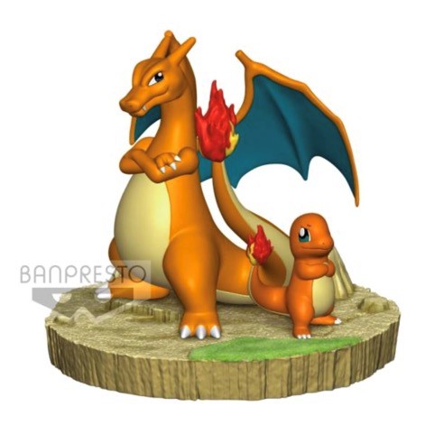 Pokemon Charizard & Charmander Figure